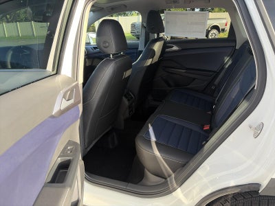 2027 Volkswagen Taos SEL 4MOTION