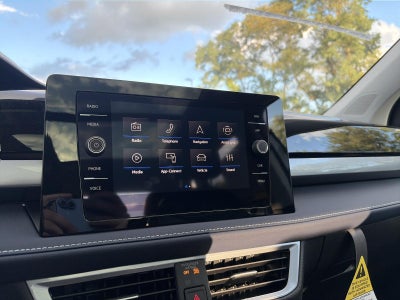 2027 Volkswagen Taos SEL 4MOTION
