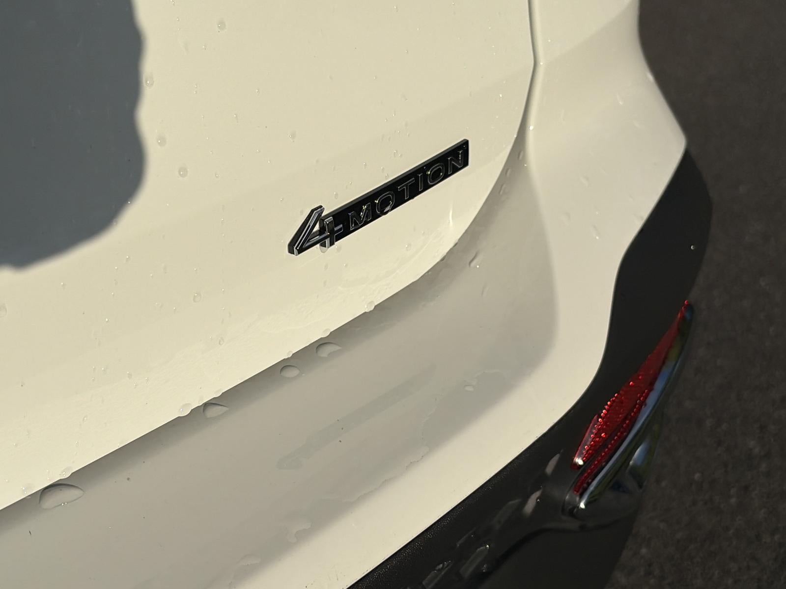 2027 Volkswagen Taos SEL 4MOTION