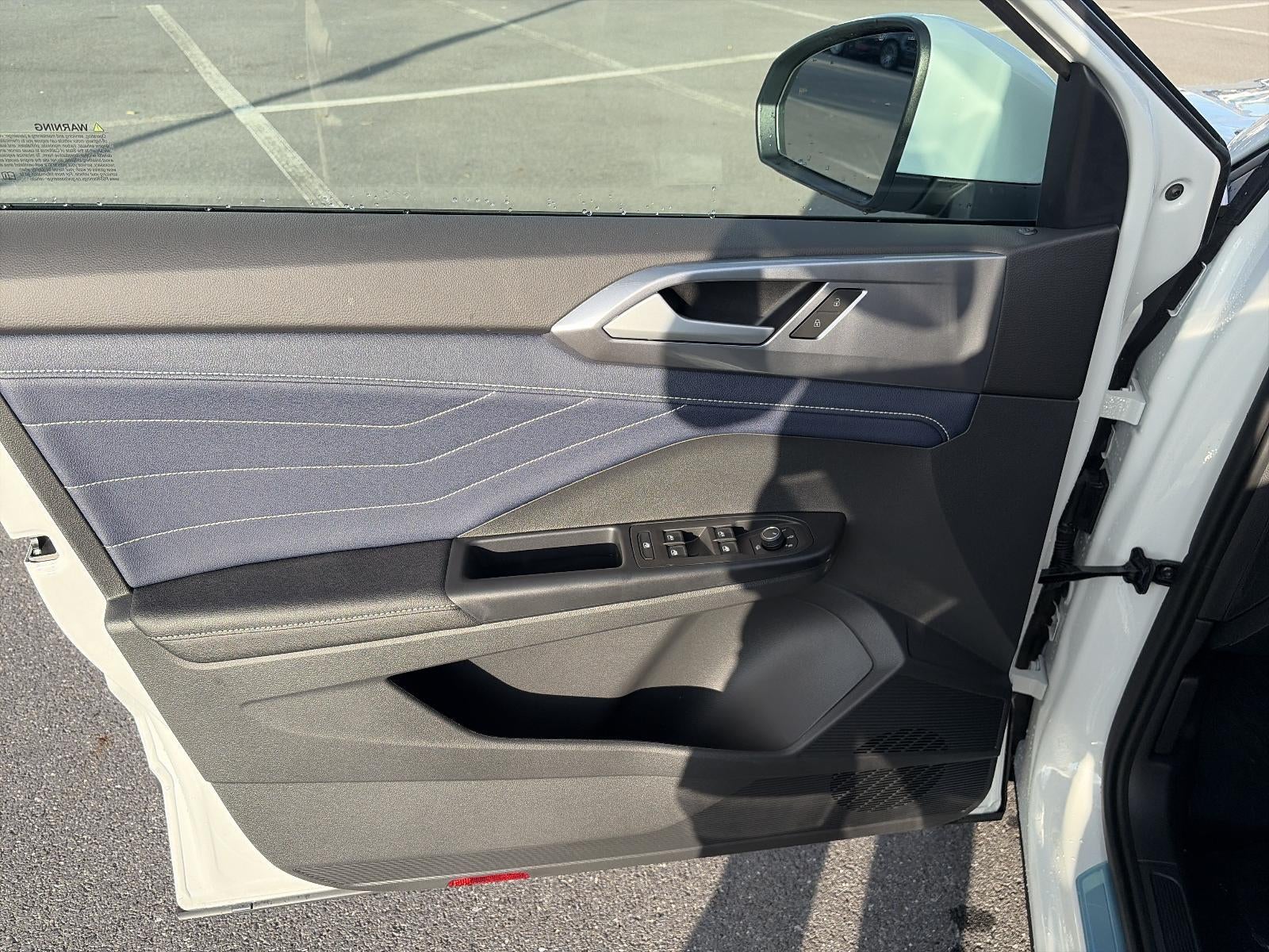2027 Volkswagen Taos SEL 4MOTION