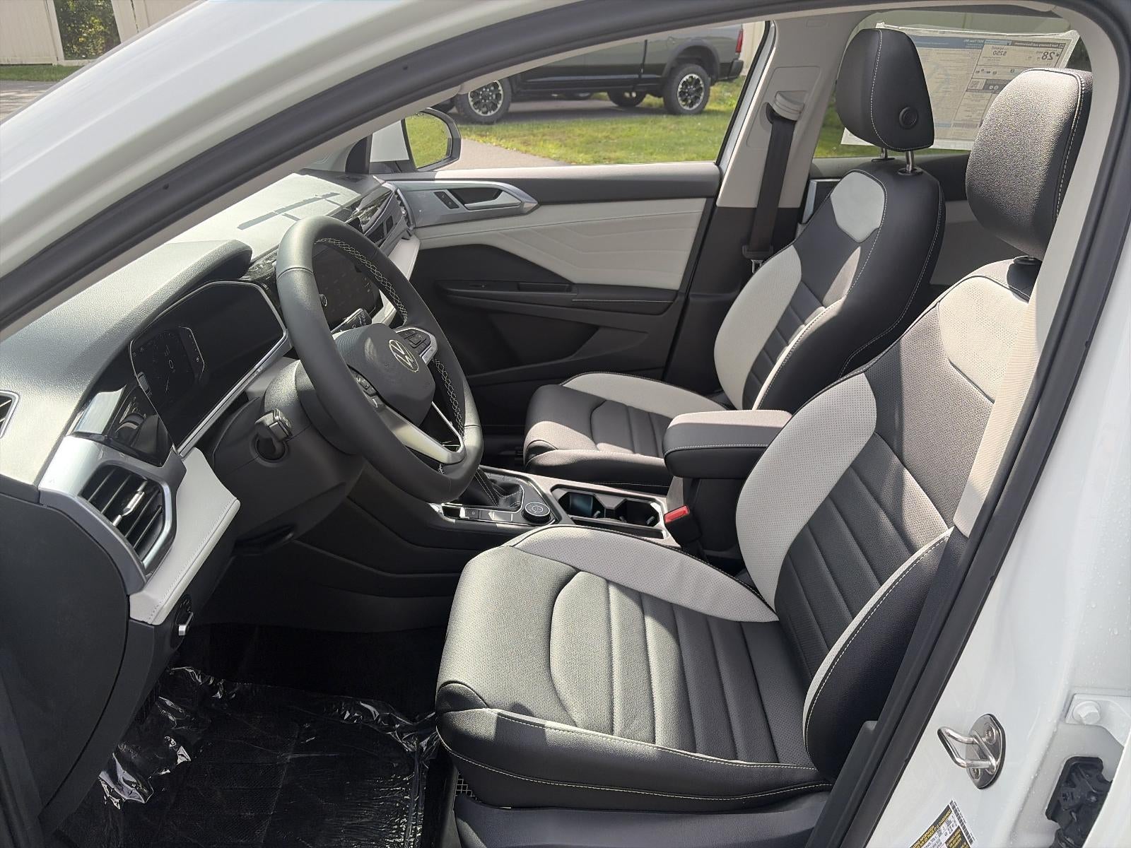 2027 Volkswagen Taos SEL 4MOTION