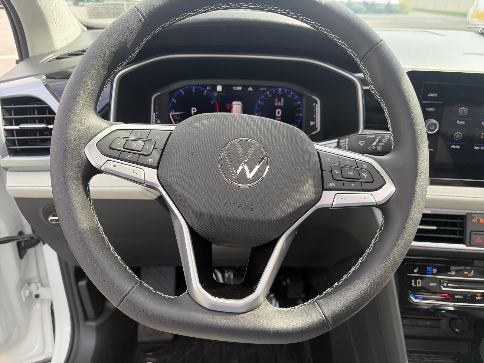 2027 Volkswagen Taos SEL 4MOTION