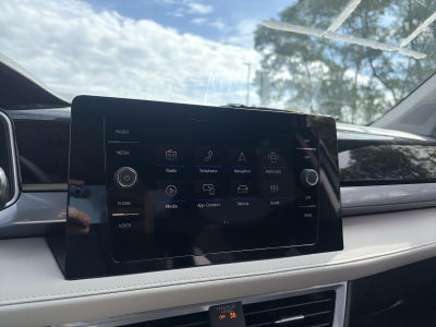 2027 Volkswagen Taos SEL 4MOTION