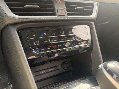 2027 Volkswagen Taos SEL 4MOTION