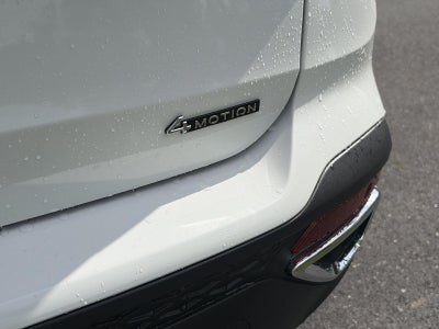 2027 Volkswagen Taos SEL 4MOTION