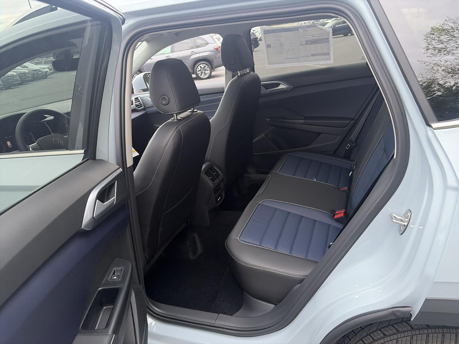2027 Volkswagen Taos SEL 4MOTION