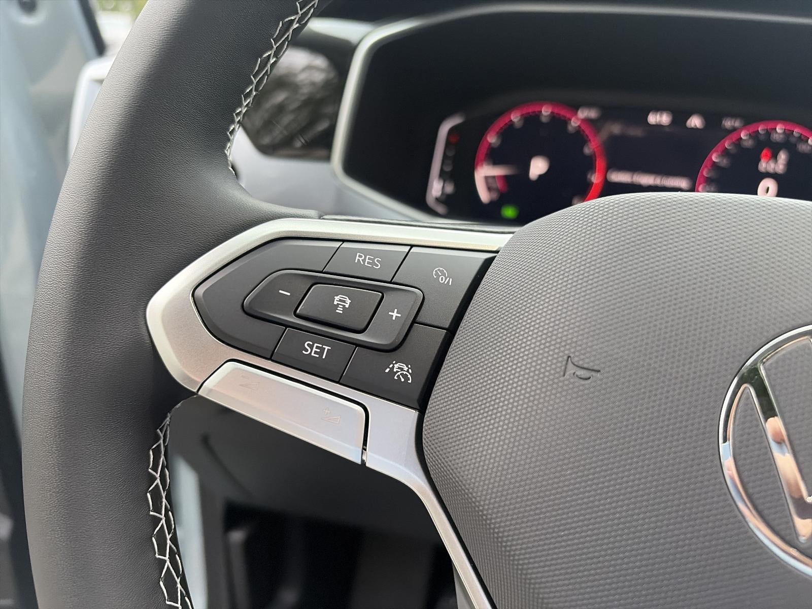 2027 Volkswagen Taos SEL 4MOTION