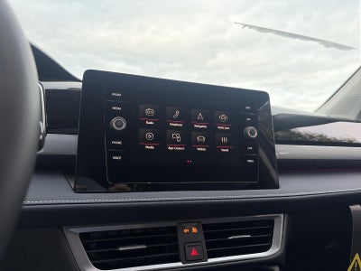 2027 Volkswagen Taos SEL 4MOTION