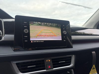 2027 Volkswagen Taos SEL 4MOTION