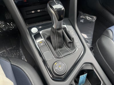 2027 Volkswagen Taos SEL 4MOTION