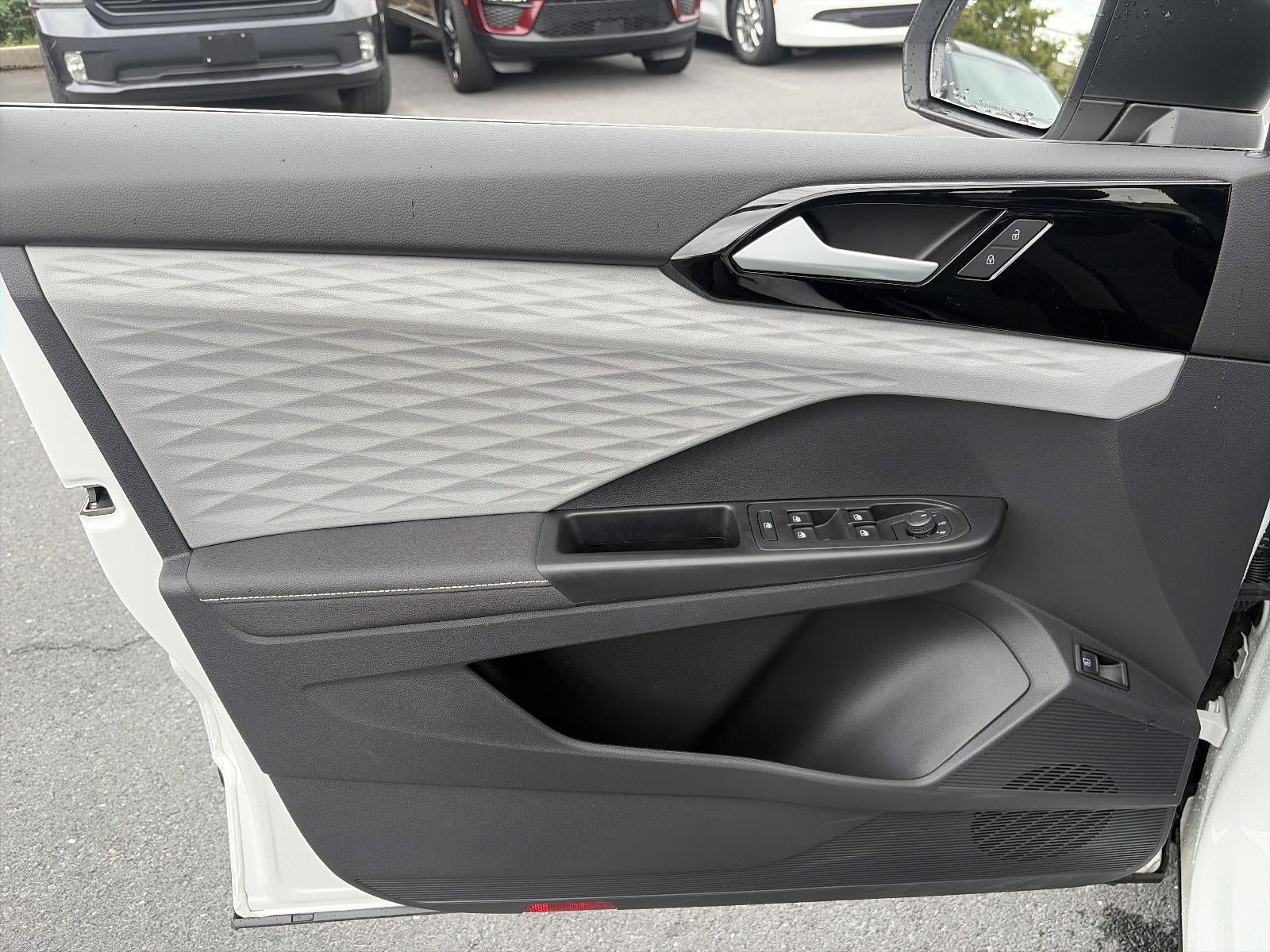2024 Volkswagen Taos S FWD