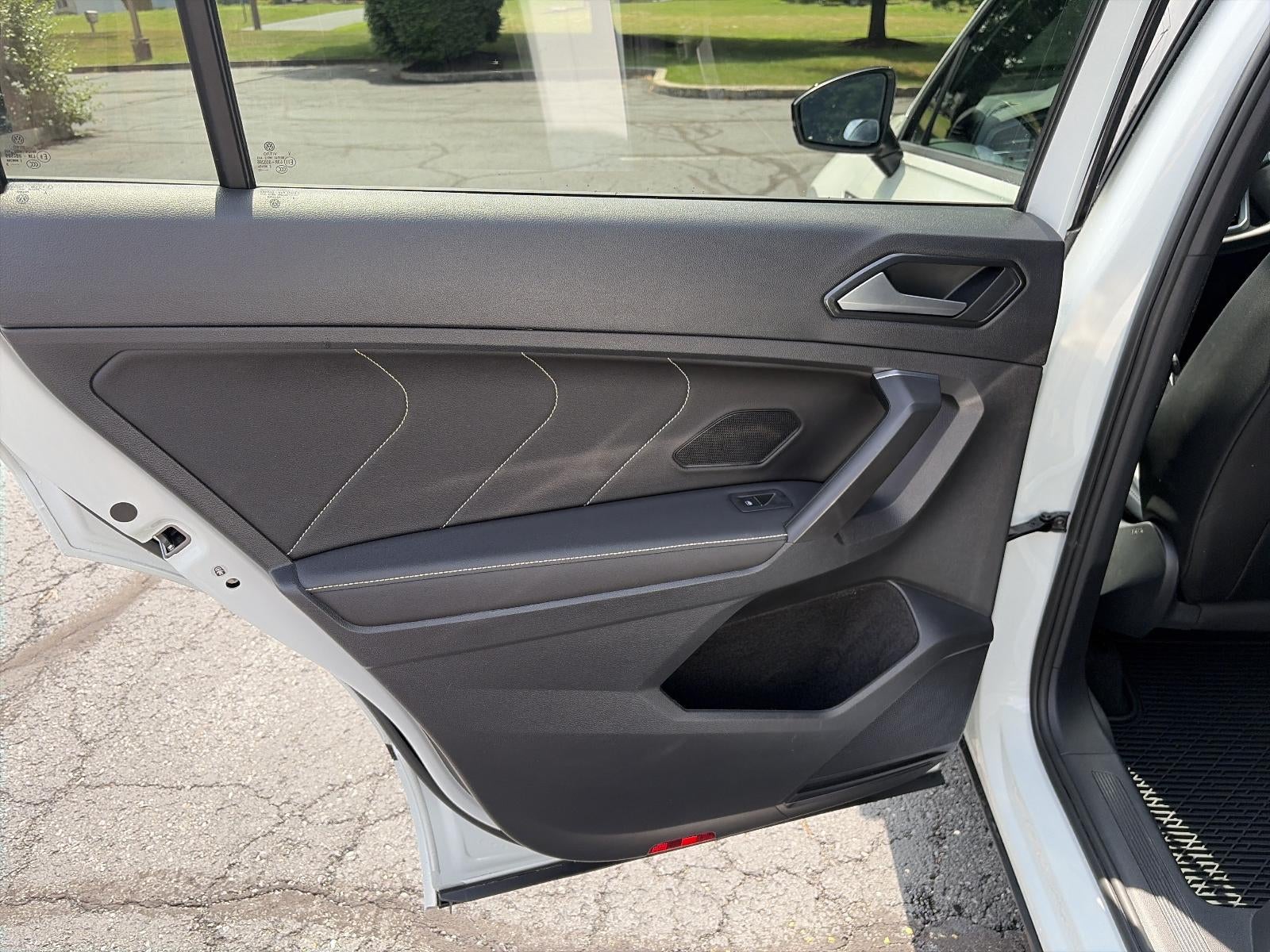 2023 Volkswagen Tiguan 2.0T SE R-Line Black 4MOTION