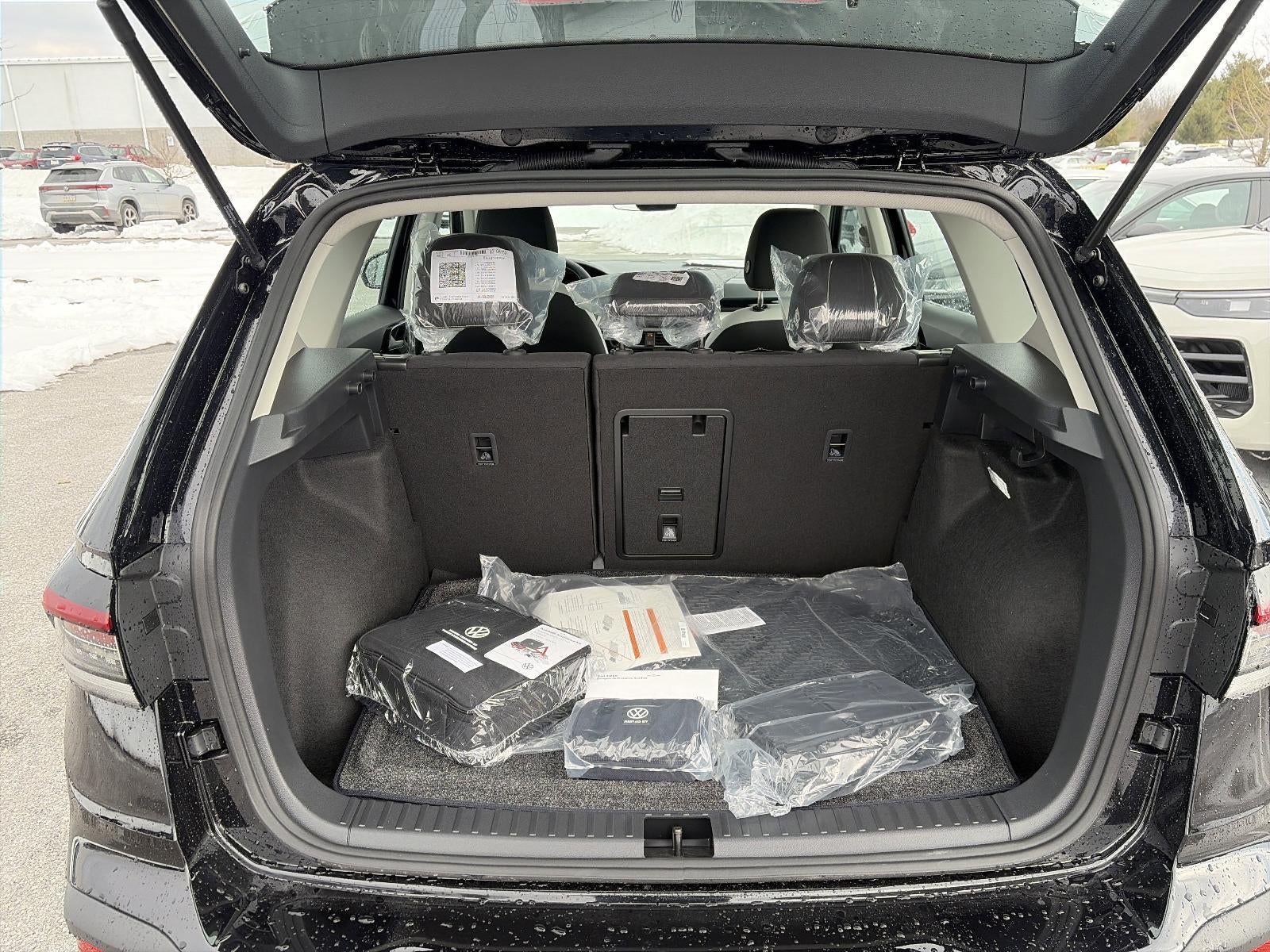 2026 Volkswagen Taos S 4MOTION