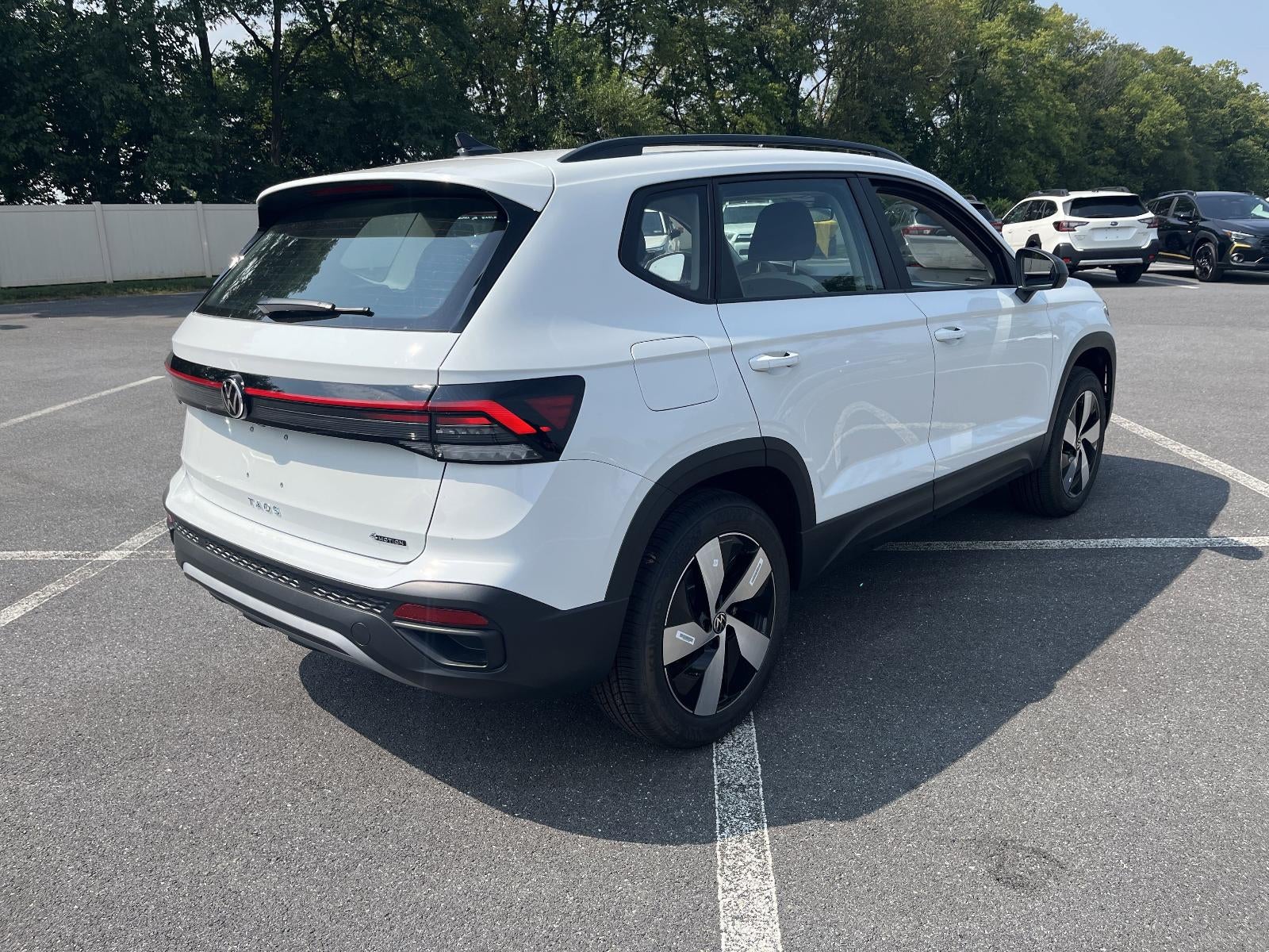 2025 Volkswagen Taos S 4MOTION
