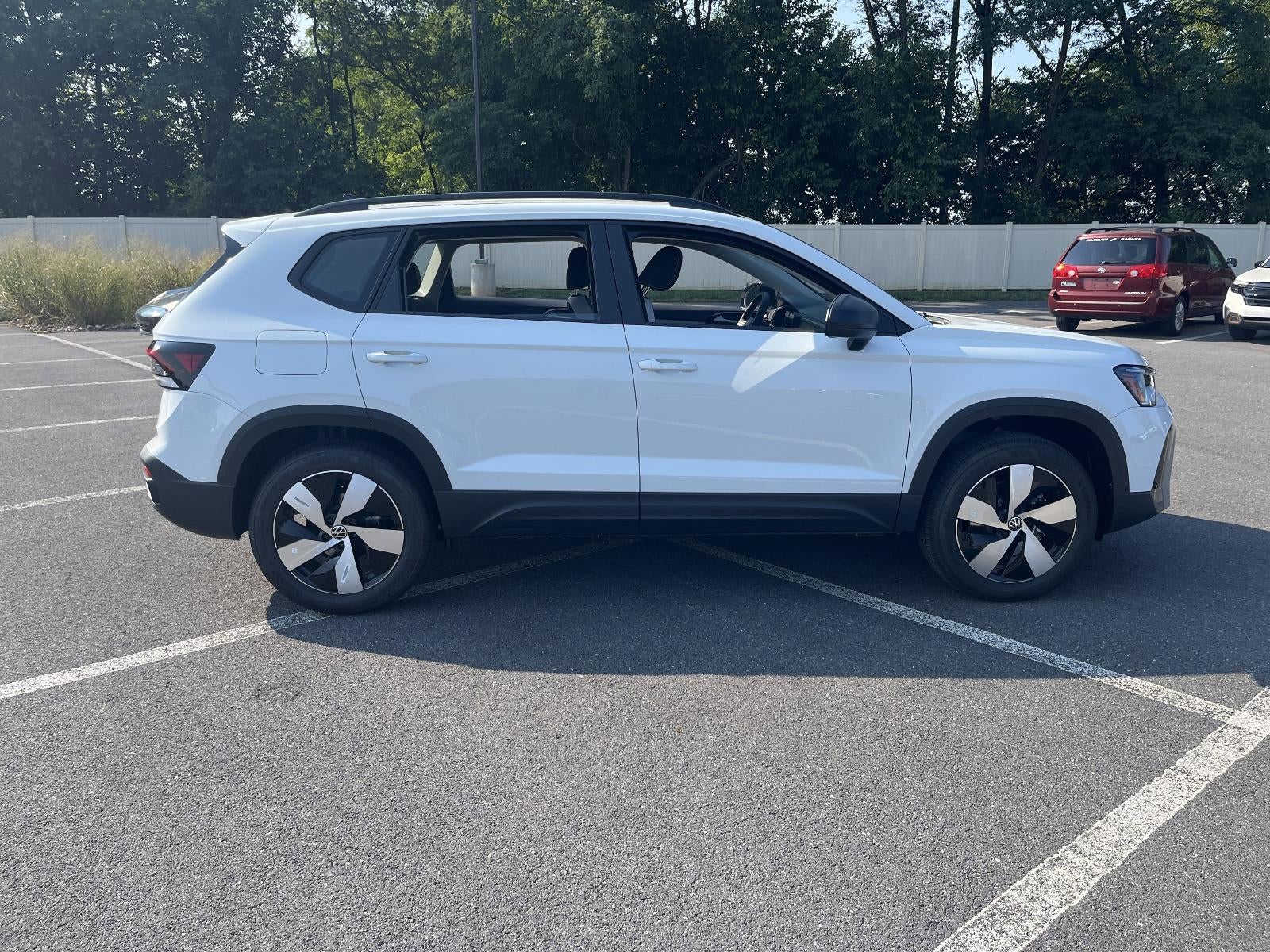 2025 Volkswagen Taos S 4MOTION