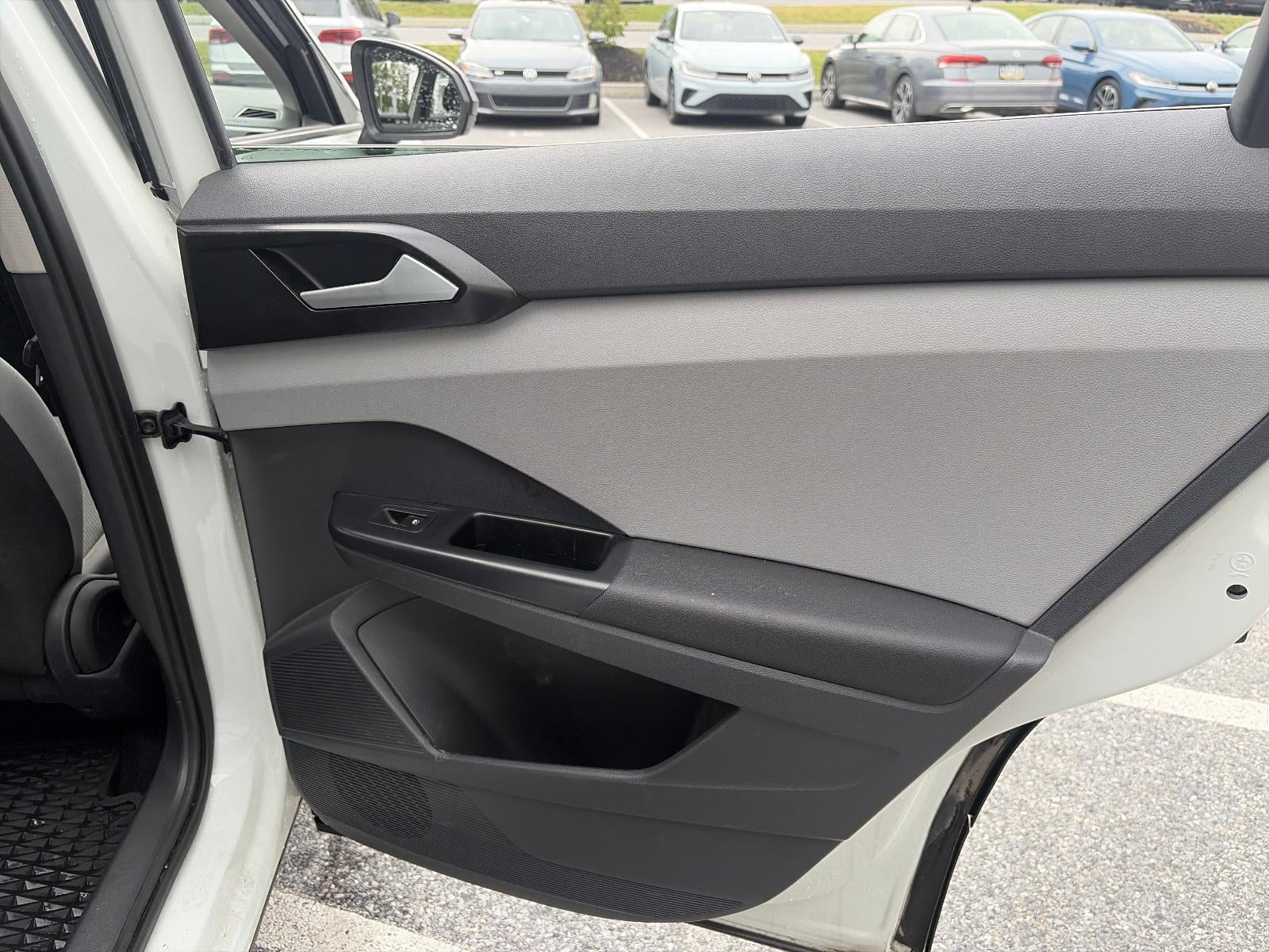 2023 Volkswagen Taos S FWD