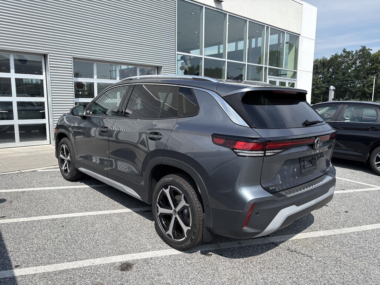 2025 Volkswagen Tiguan 2.0T SE 4MOTION