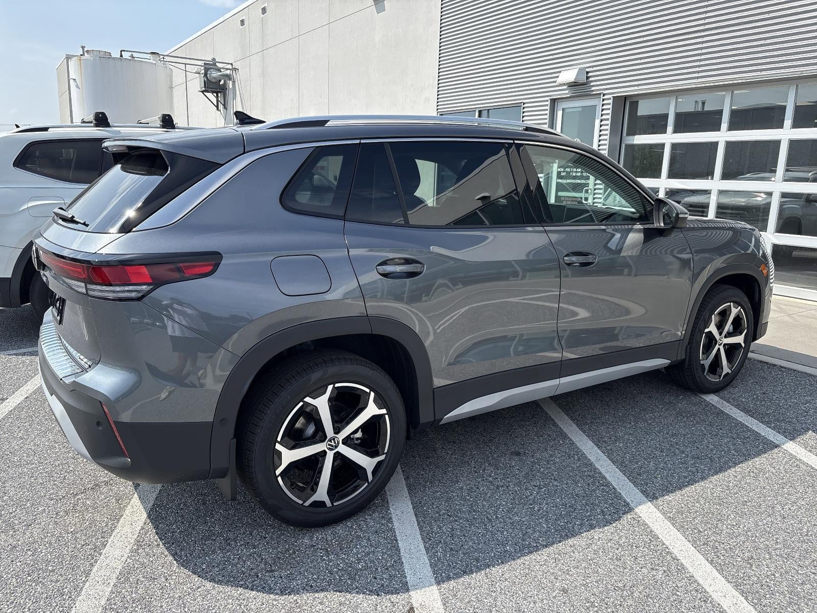 2025 Volkswagen Tiguan 2.0T SE 4MOTION