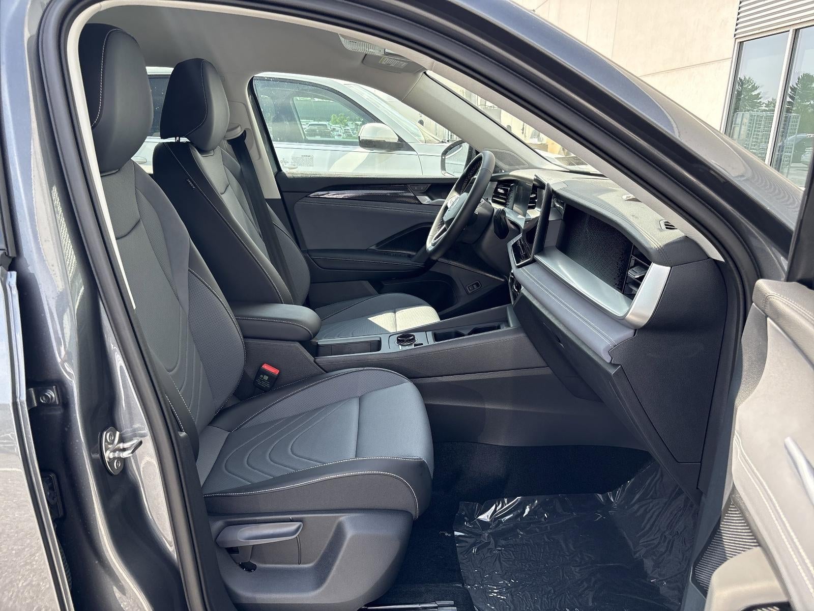 2025 Volkswagen Tiguan 2.0T SE 4MOTION