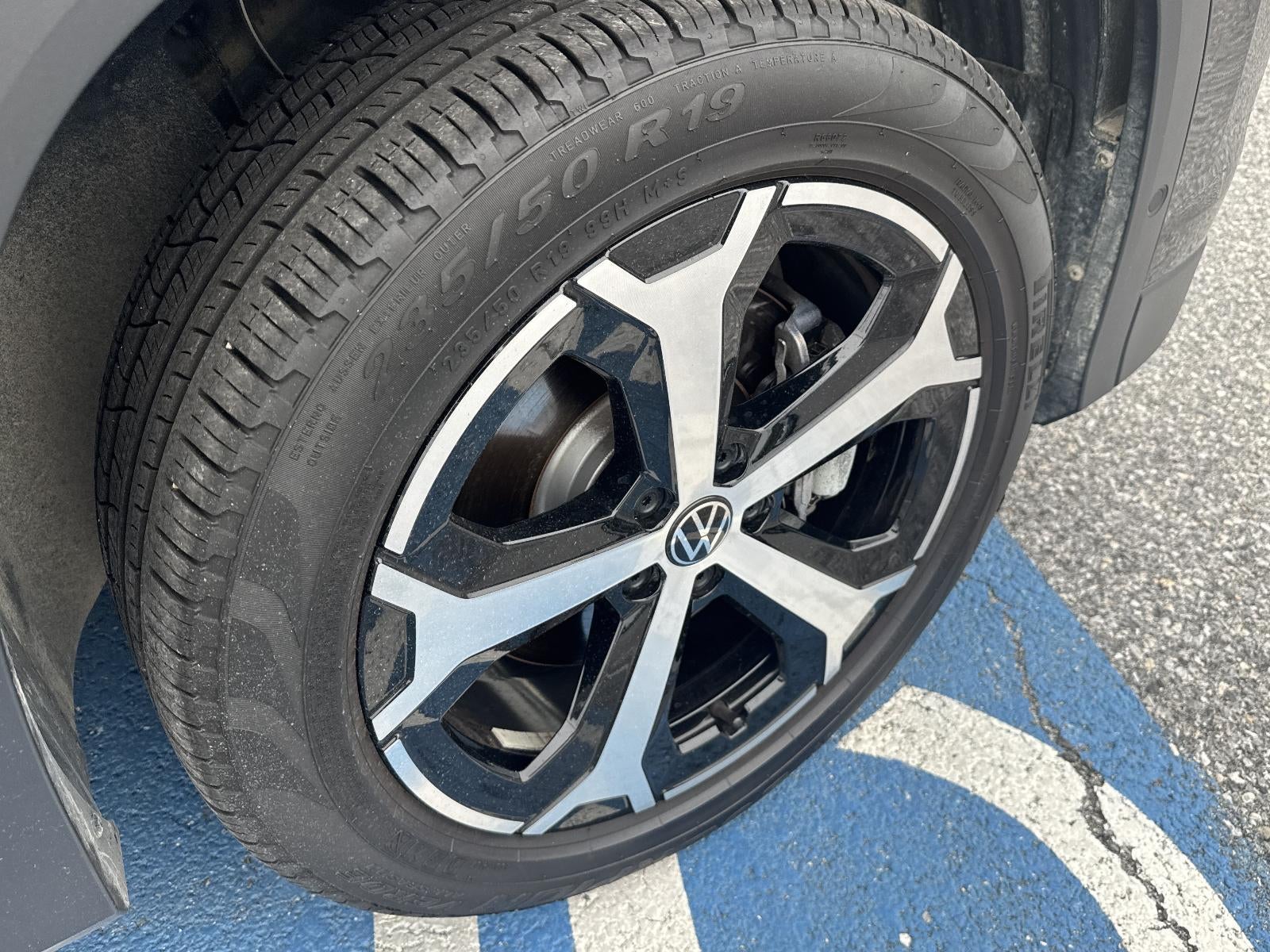 2025 Volkswagen Tiguan 2.0T SE 4MOTION