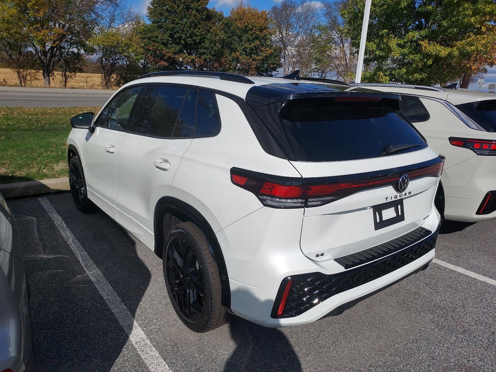 2026 Volkswagen Tiguan SE R-Line Black 4MOTION