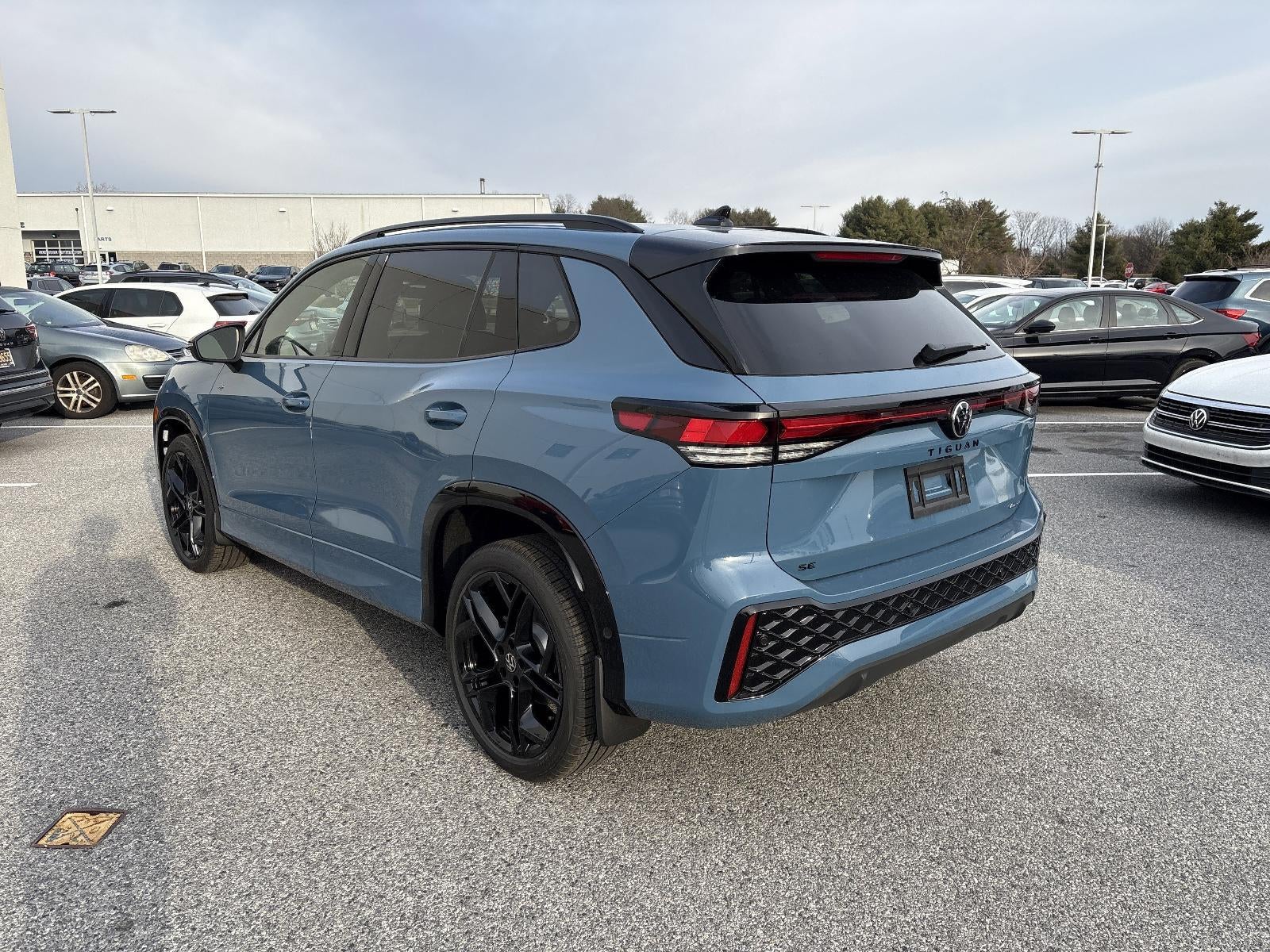 2026 Volkswagen Tiguan 2.0T SE R-Line Black 4MOTION