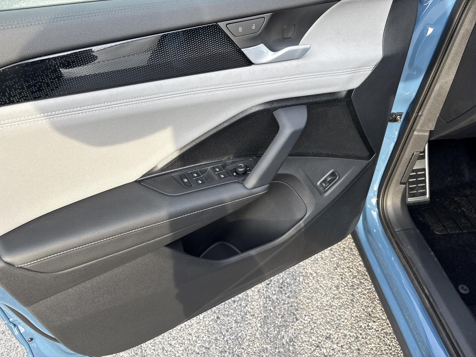 2026 Volkswagen Tiguan 2.0T SE R-Line Black 4MOTION