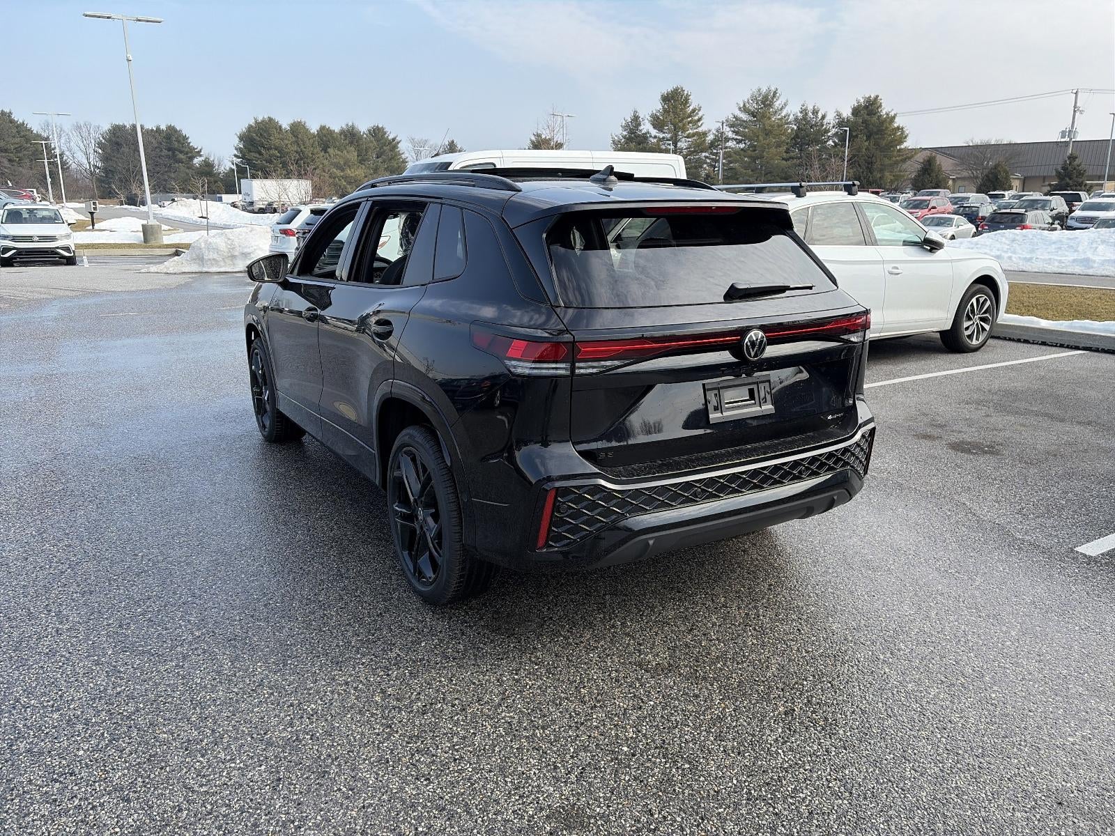 2026 Volkswagen Tiguan 2.0T SE R-Line Black 4MOTION