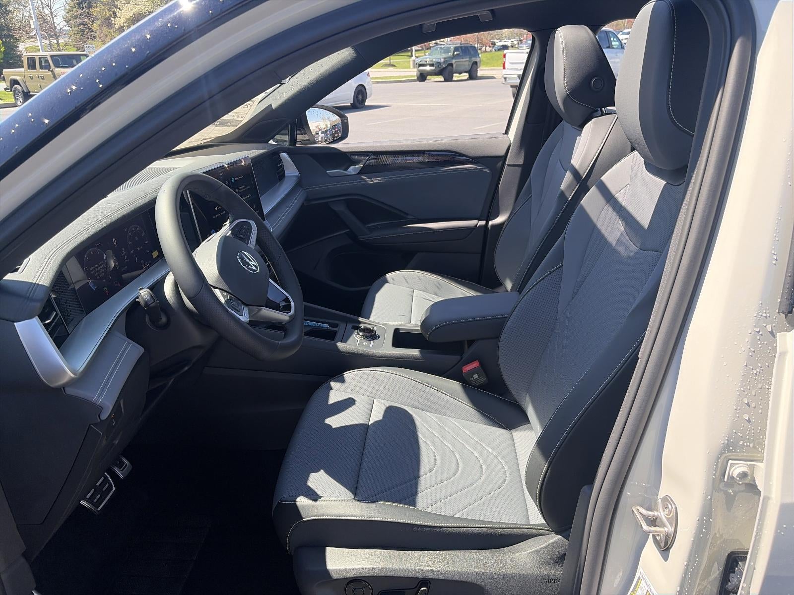 2026 Volkswagen Tiguan SE R-Line Black 4MOTION