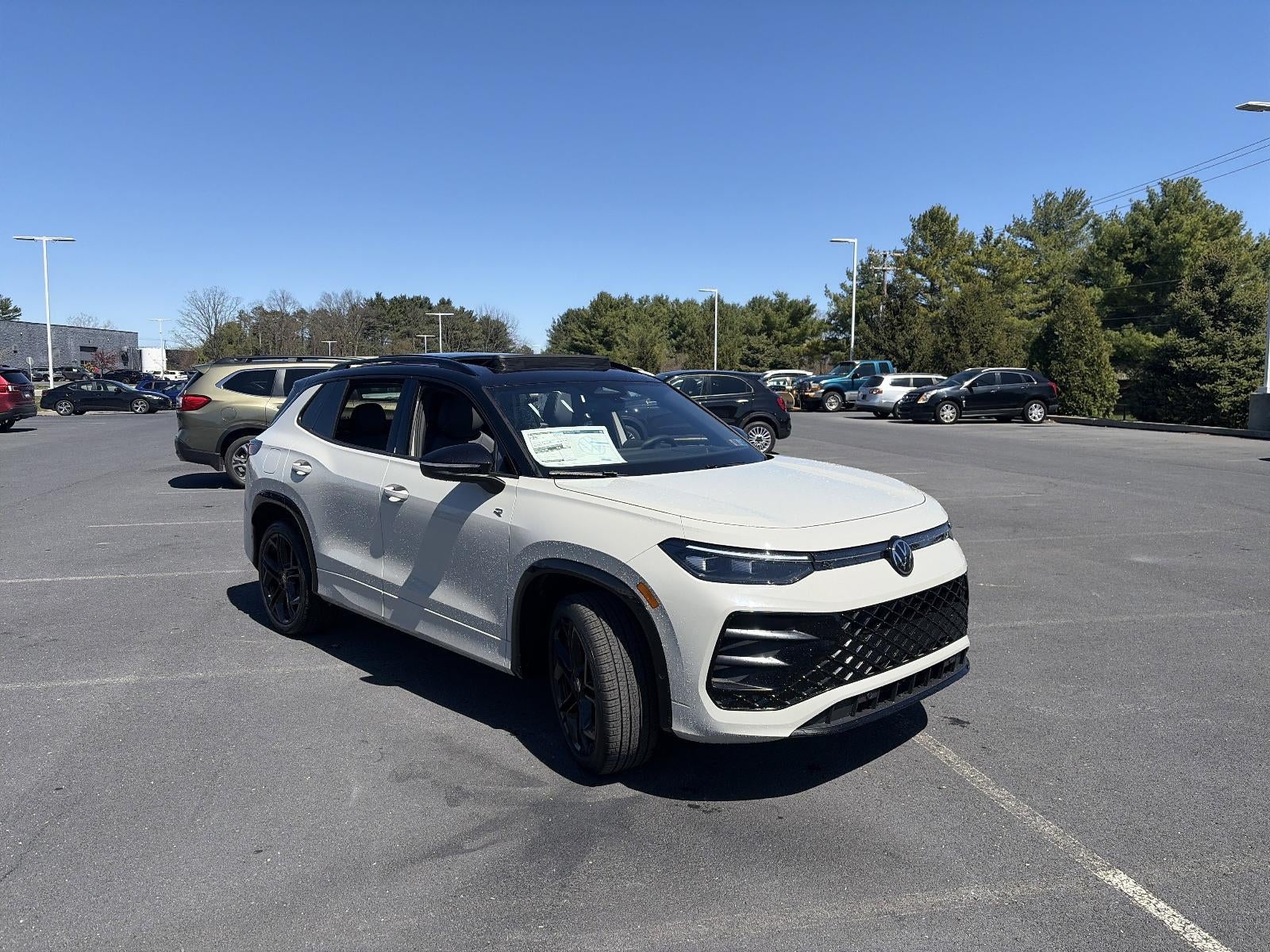 2026 Volkswagen Tiguan SE R-Line Black 4MOTION