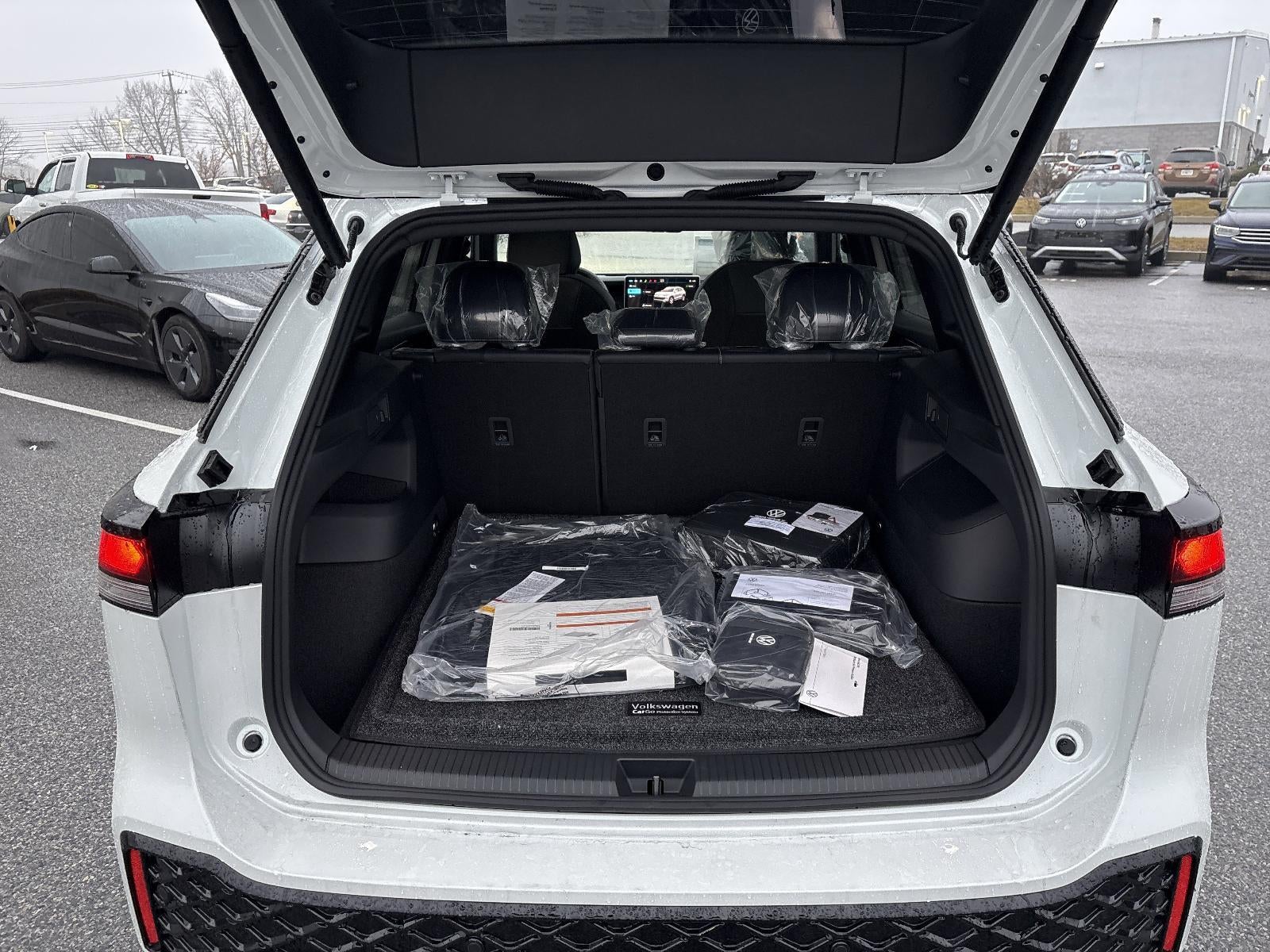 2026 Volkswagen Tiguan 2.0T SE R-Line Black 4MOTION