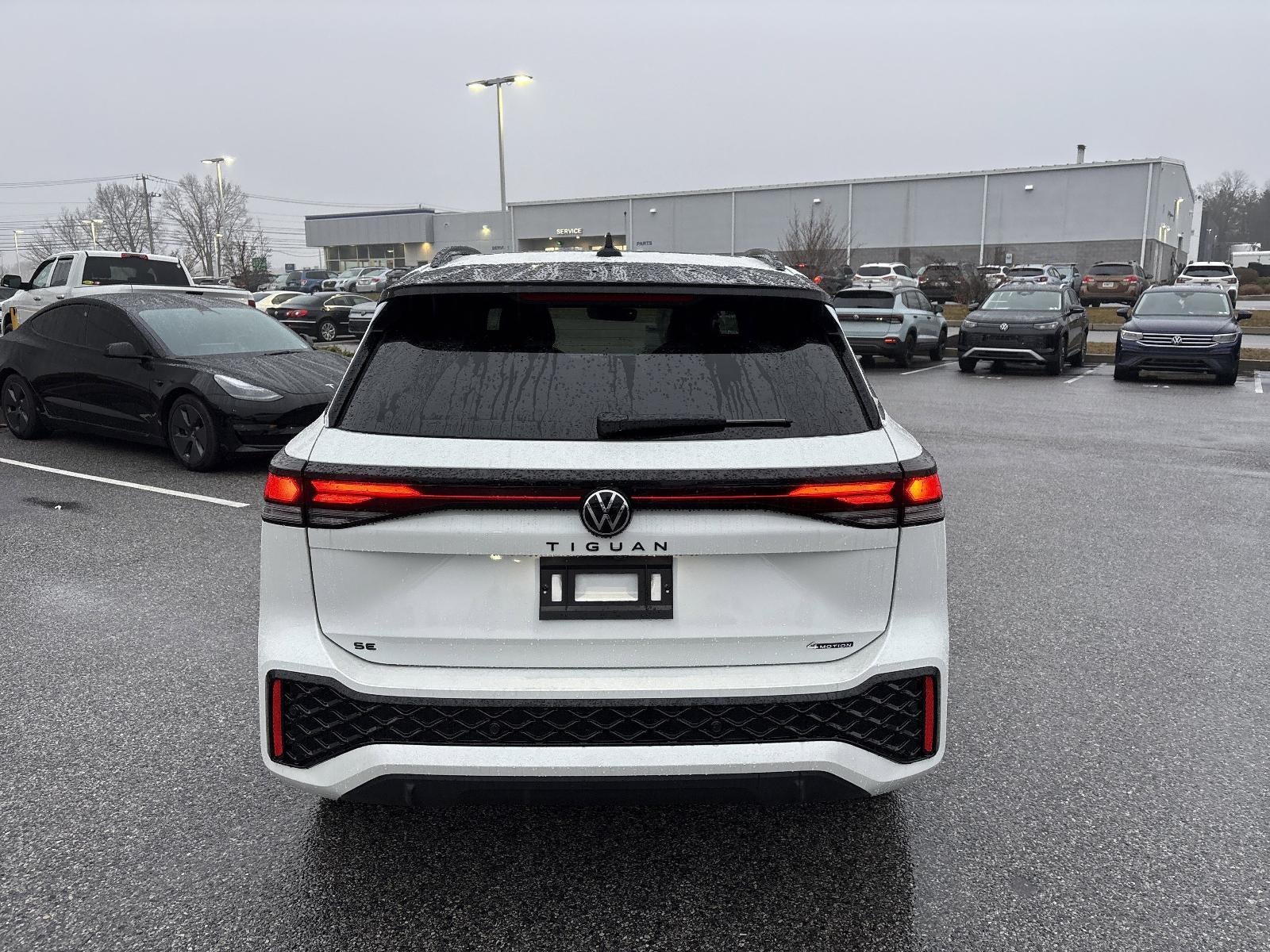 2026 Volkswagen Tiguan 2.0T SE R-Line Black 4MOTION