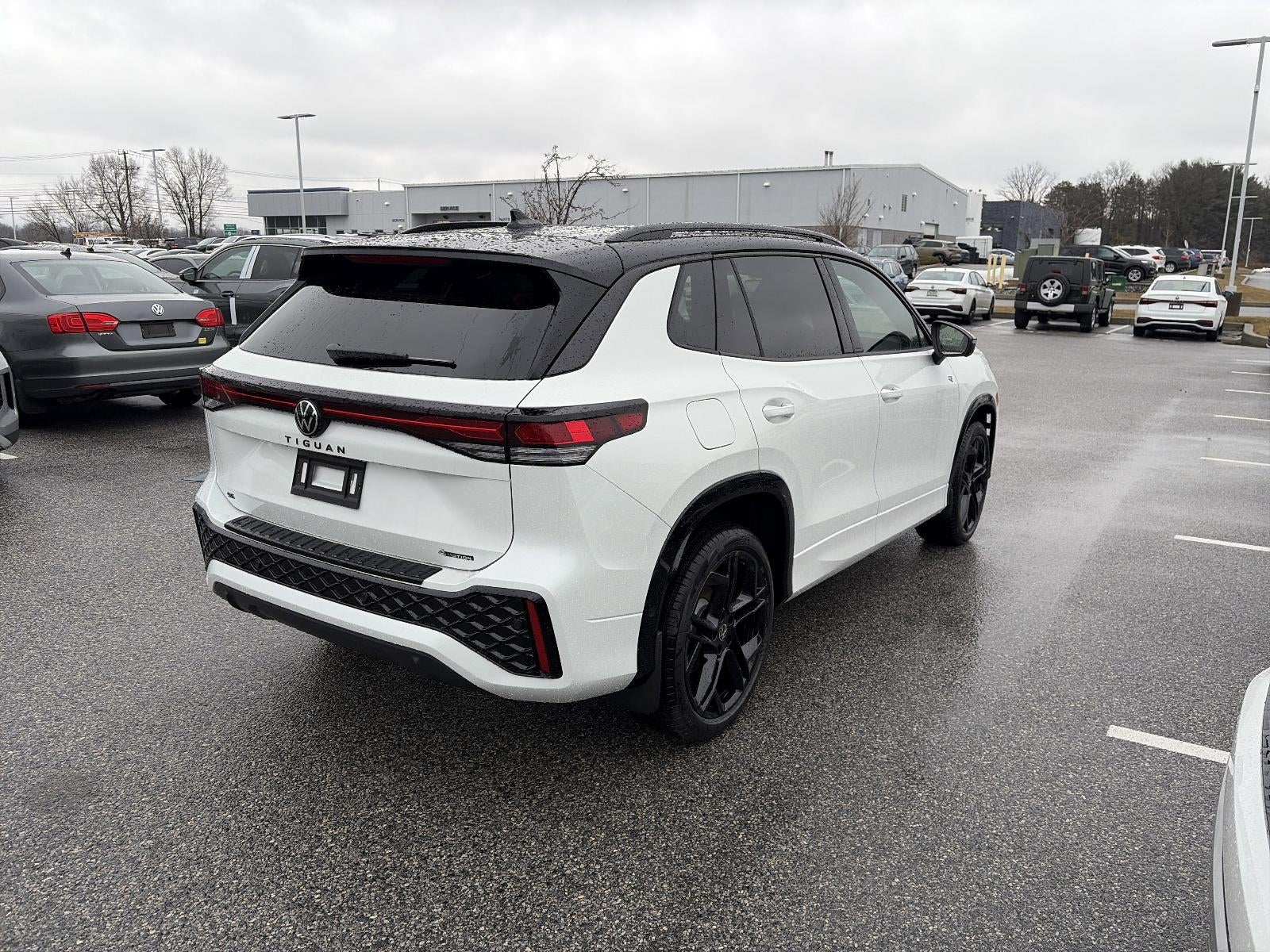 2026 Volkswagen Tiguan SE R-Line Black 4MOTION