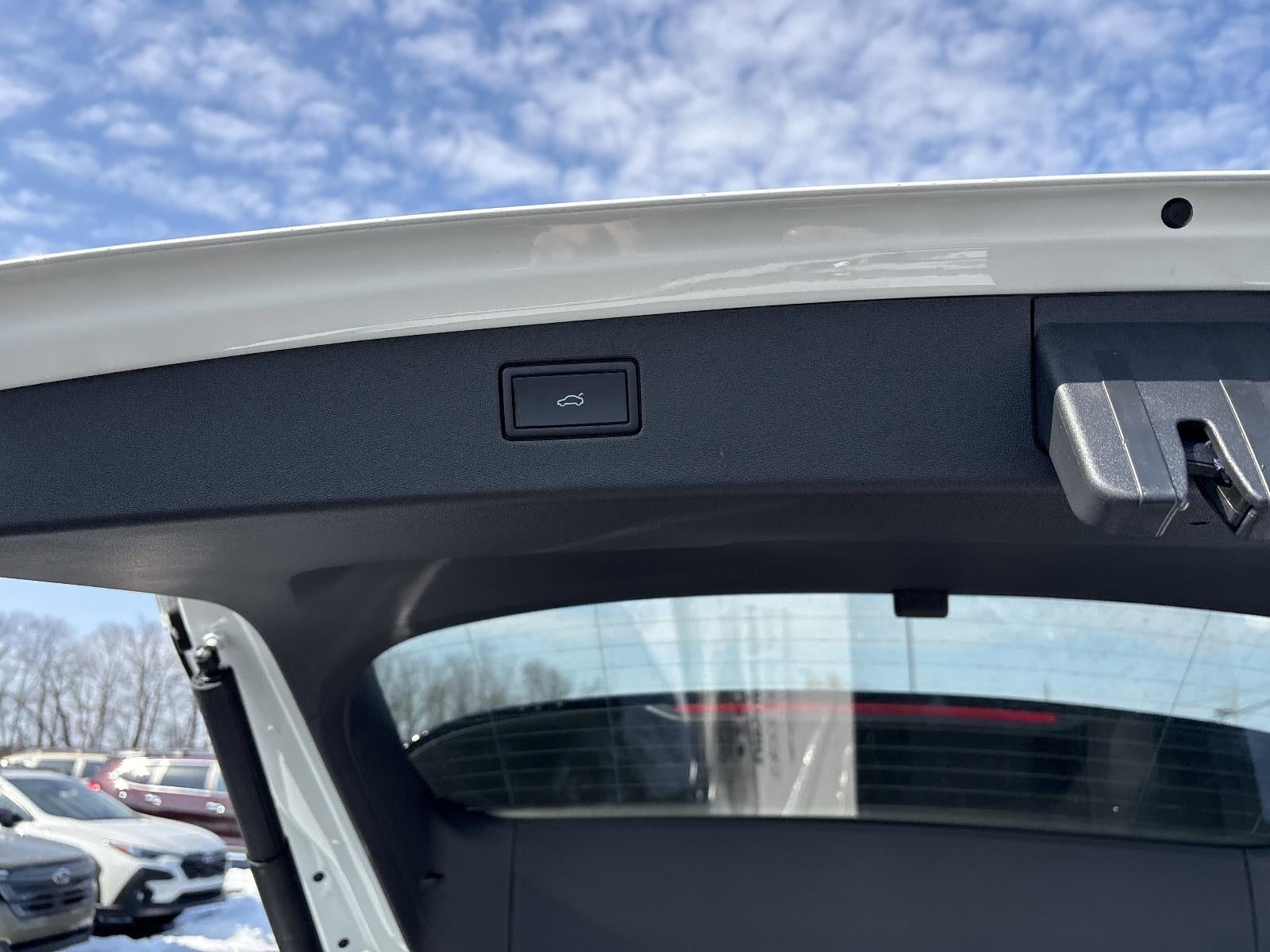 2026 Volkswagen Tiguan 2.0T SE R-Line Black 4MOTION