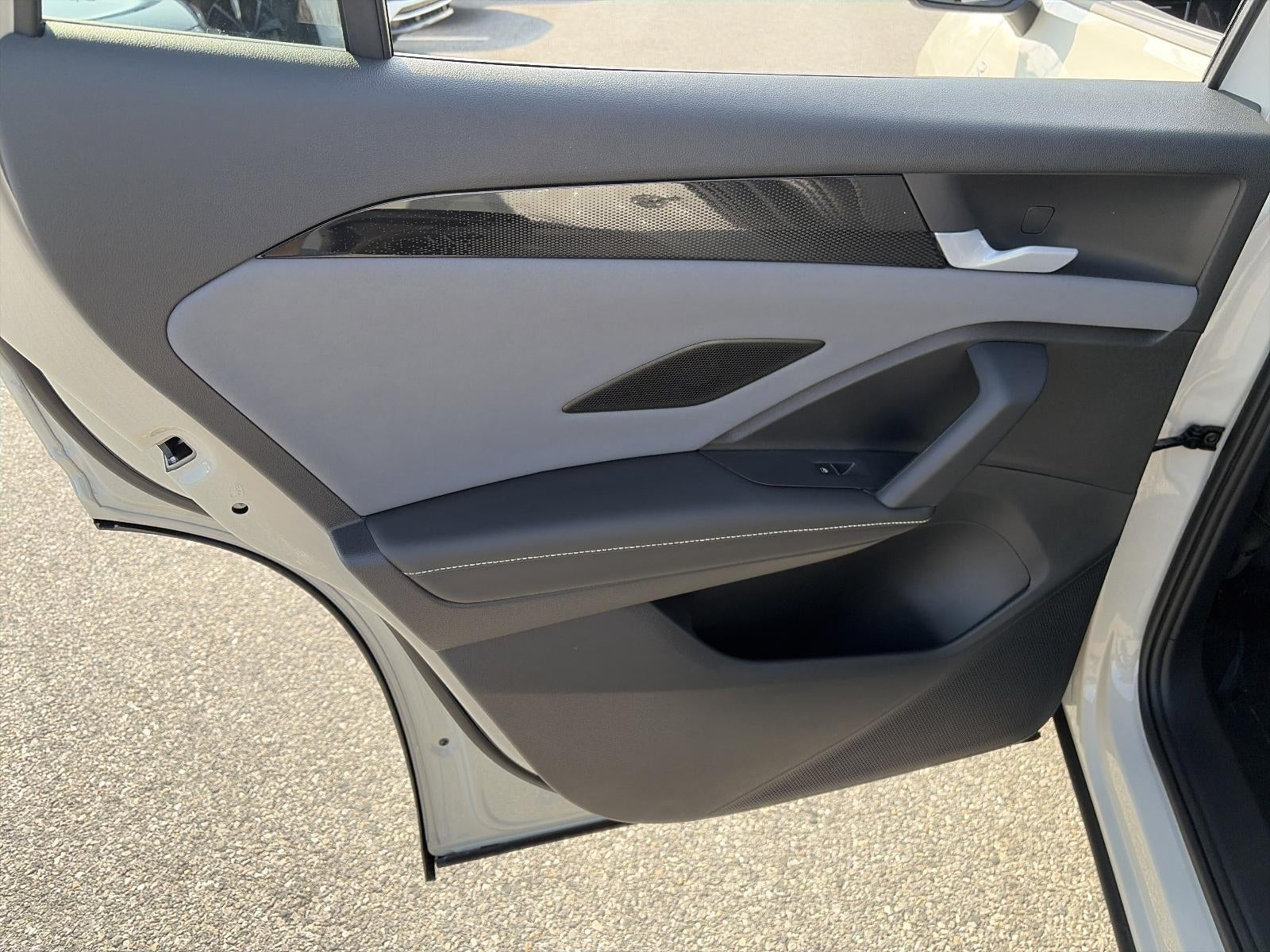 2026 Volkswagen Tiguan 2.0T SE R-Line Black 4MOTION