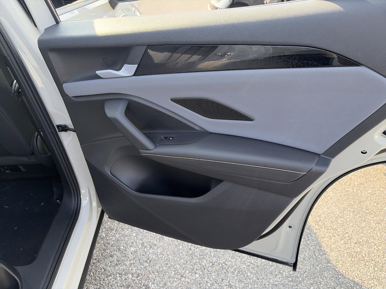 2026 Volkswagen Tiguan 2.0T SE R-Line Black 4MOTION