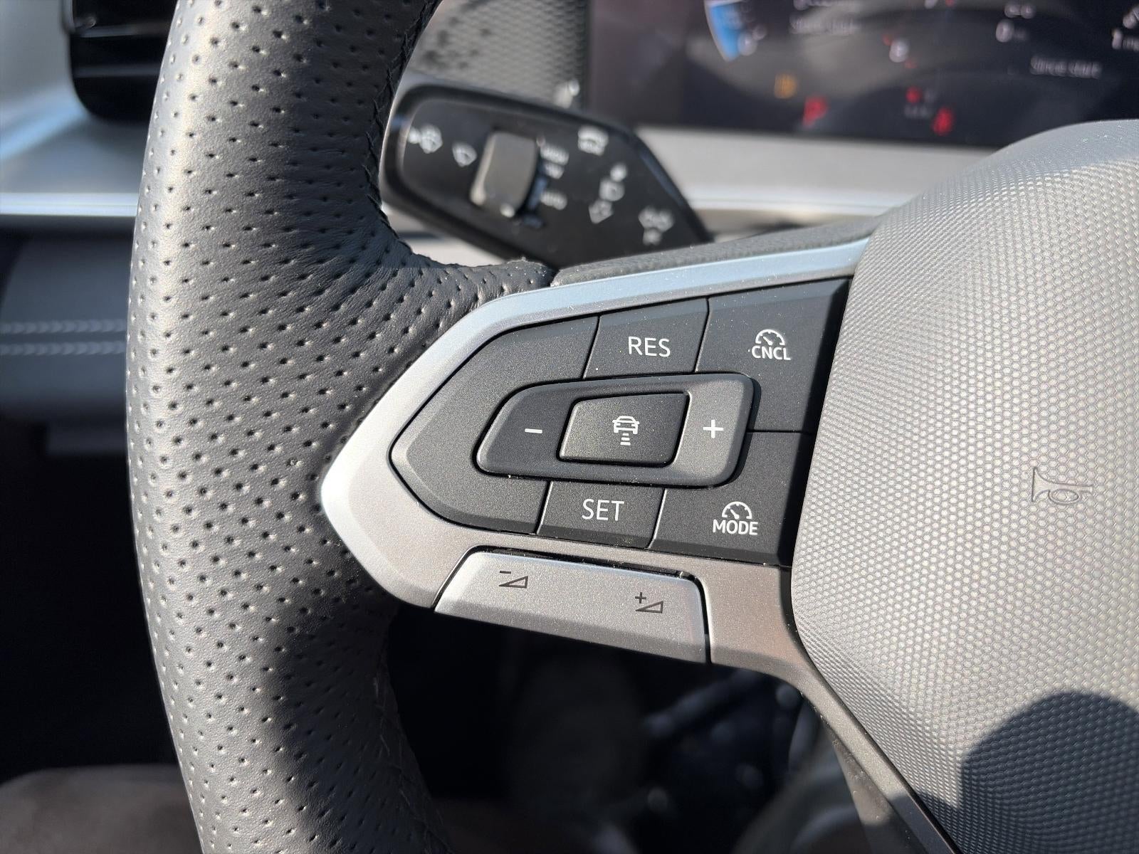 2026 Volkswagen Tiguan 2.0T SE R-Line Black 4MOTION