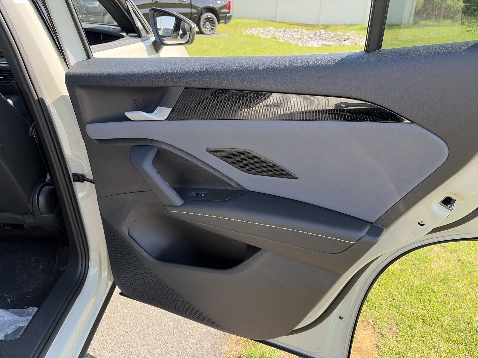 2026 Volkswagen Tiguan SE R-Line Black 4MOTION