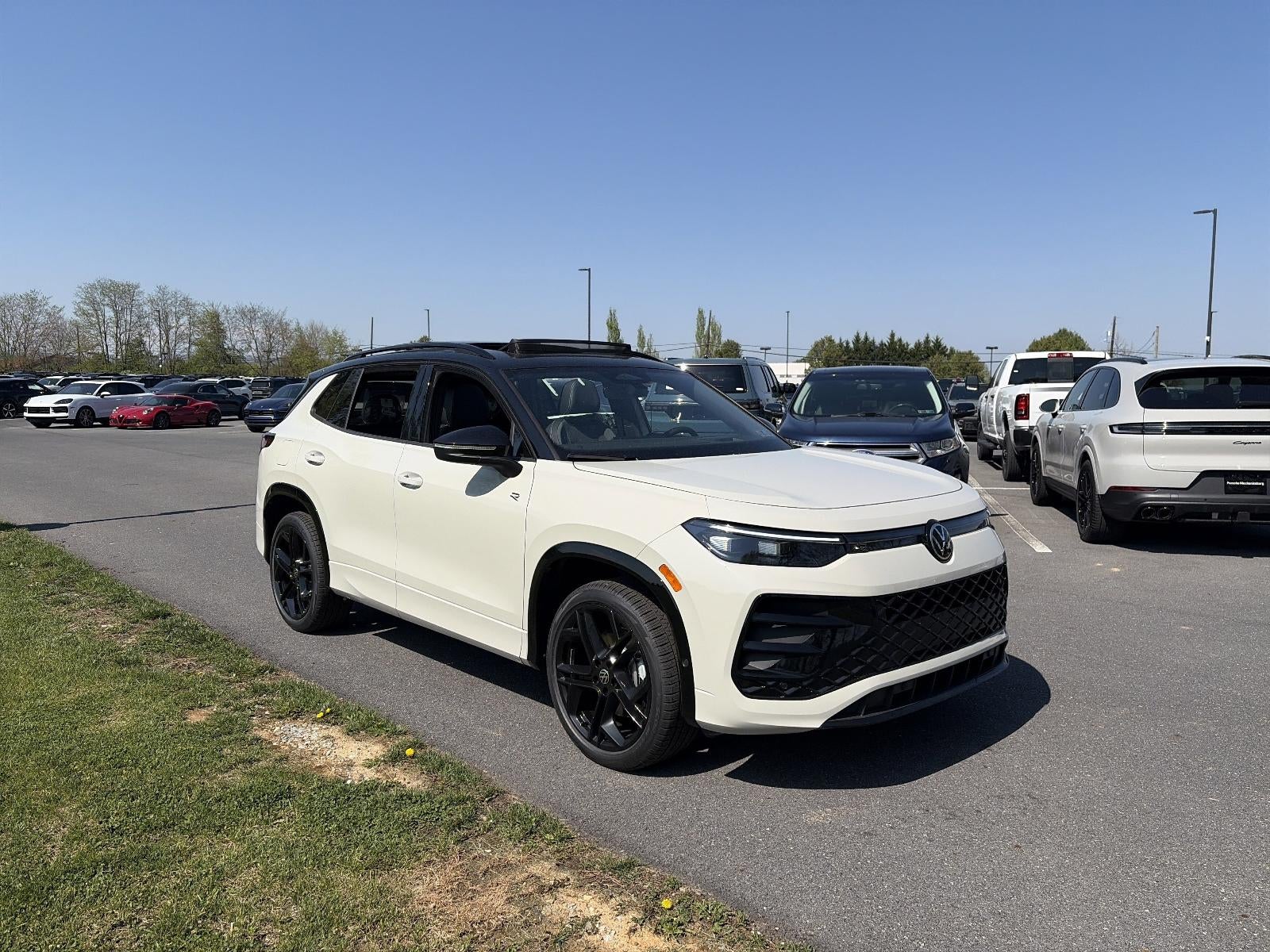 2026 Volkswagen Tiguan SE R-Line Black 4MOTION