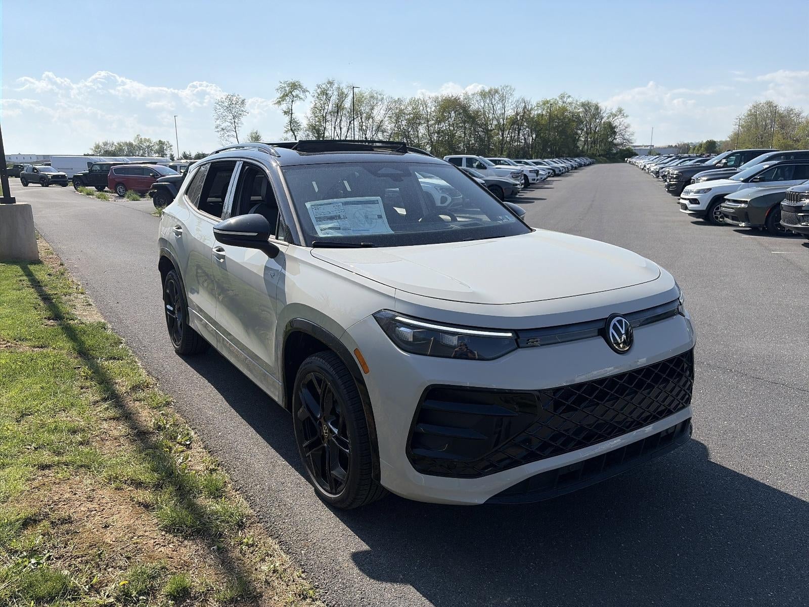 2026 Volkswagen Tiguan SE R-Line Black 4MOTION