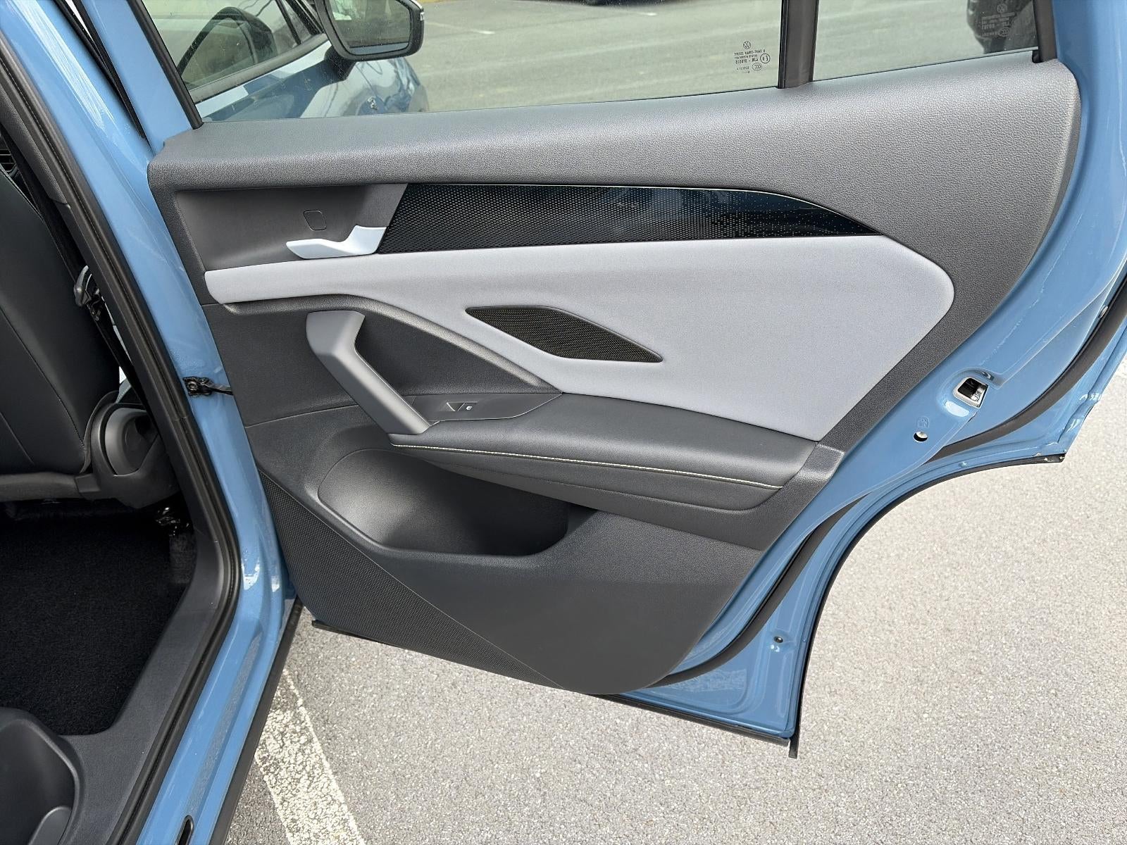 2026 Volkswagen Tiguan 2.0T SE R-Line Black 4MOTION