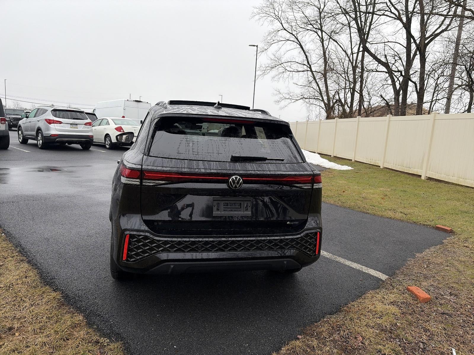 2026 Volkswagen Tiguan SE R-Line Black 4MOTION