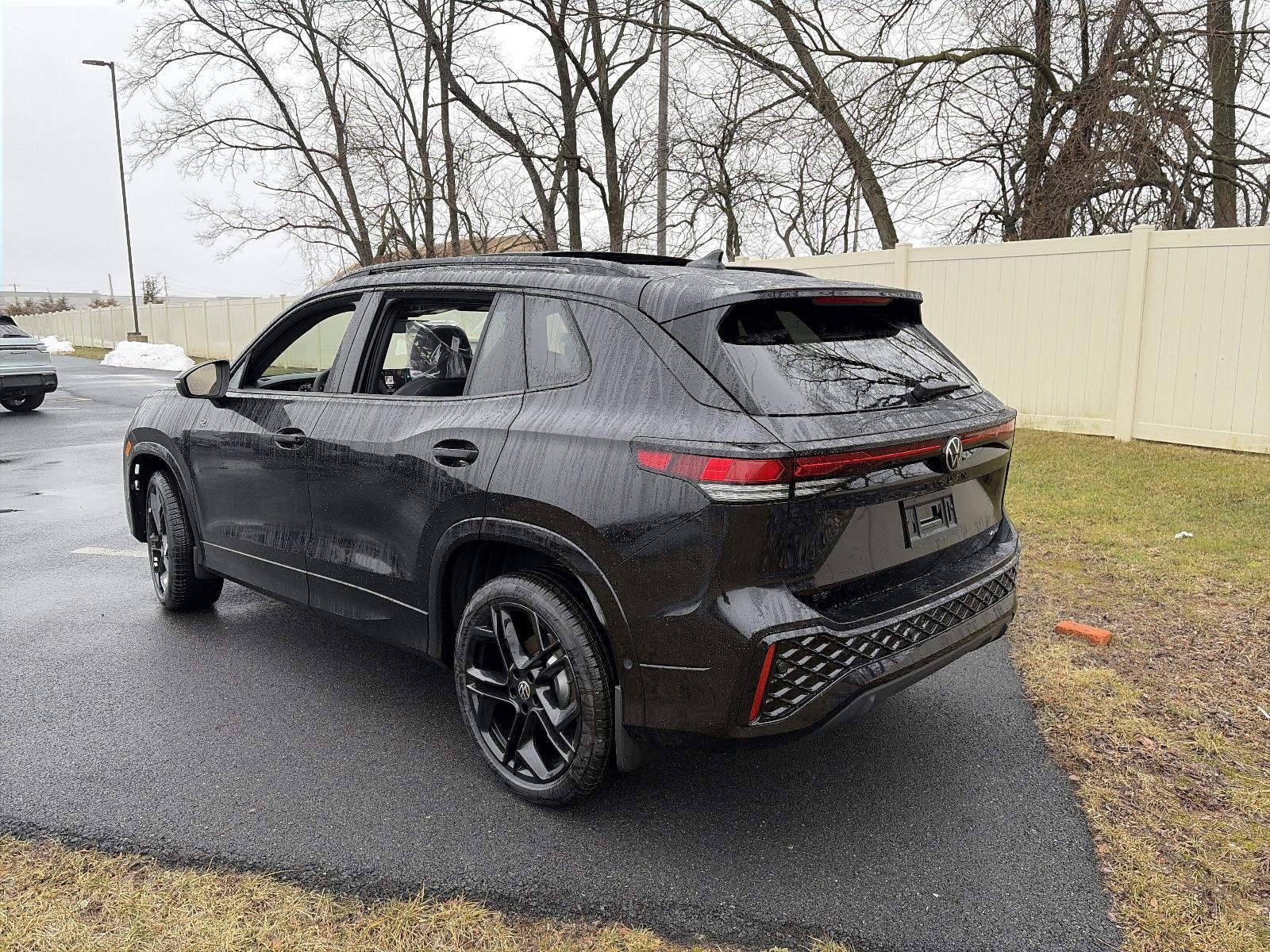 2026 Volkswagen Tiguan SE R-Line Black 4MOTION