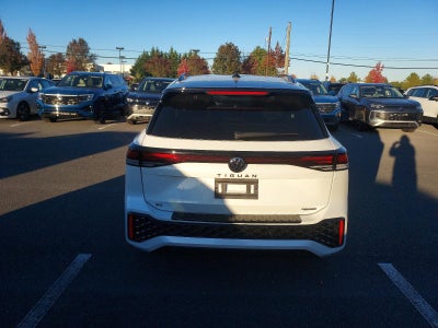 2026 Volkswagen Tiguan 2.0T SE R-Line Black 4MOTION