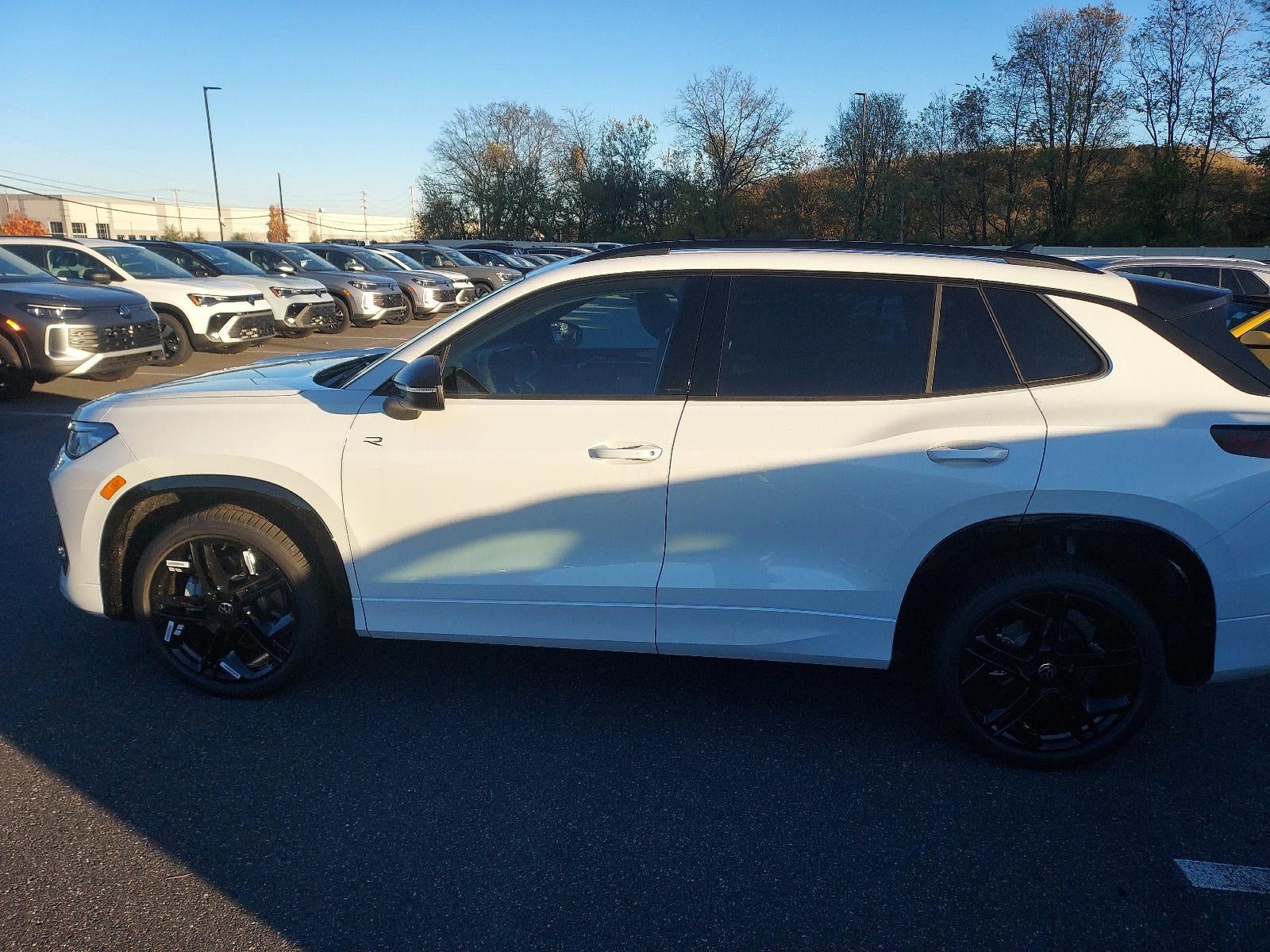 2026 Volkswagen Tiguan 2.0T SE R-Line Black 4MOTION