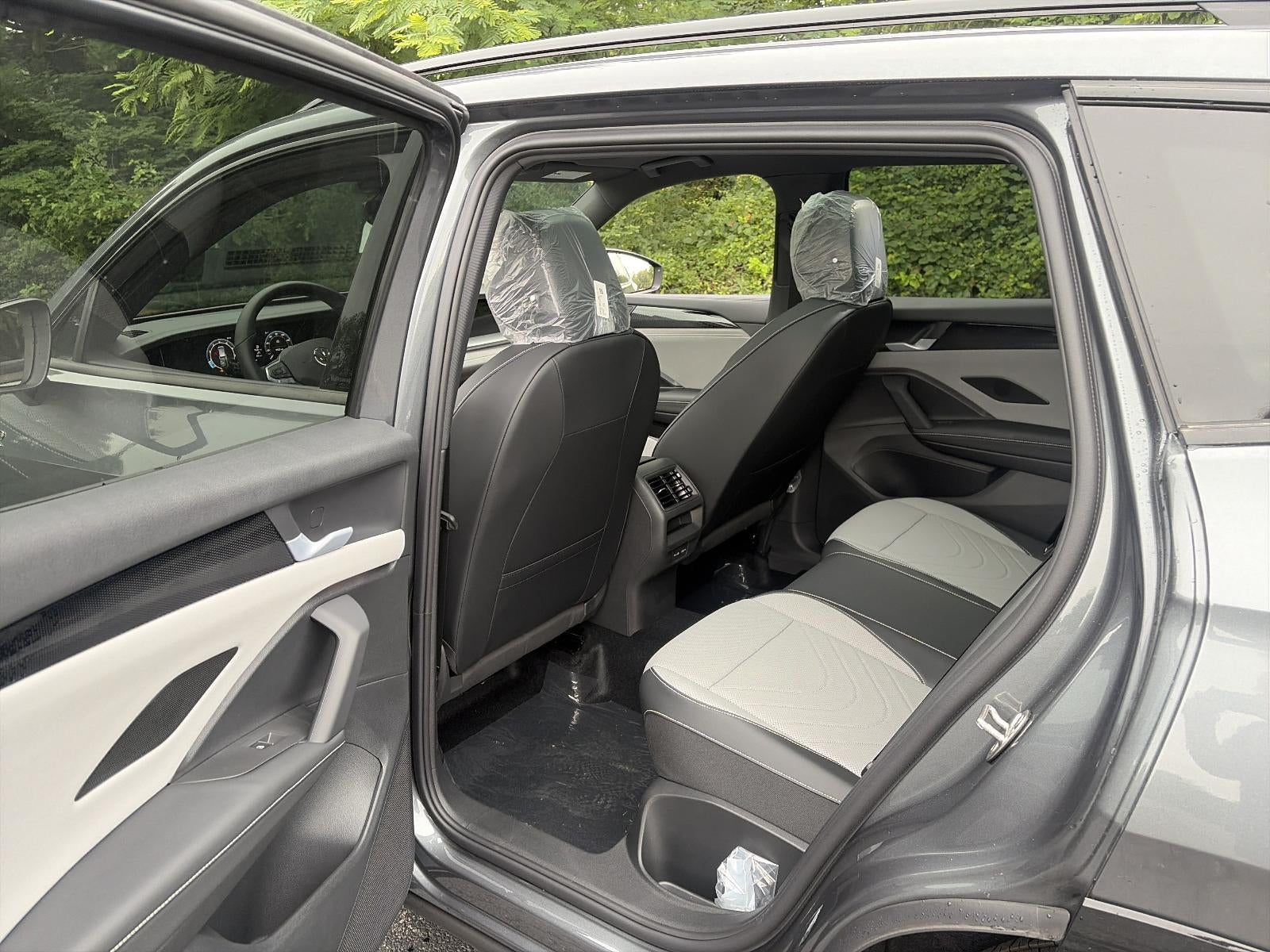 2026 Volkswagen Tiguan SE R-Line Black 4MOTION