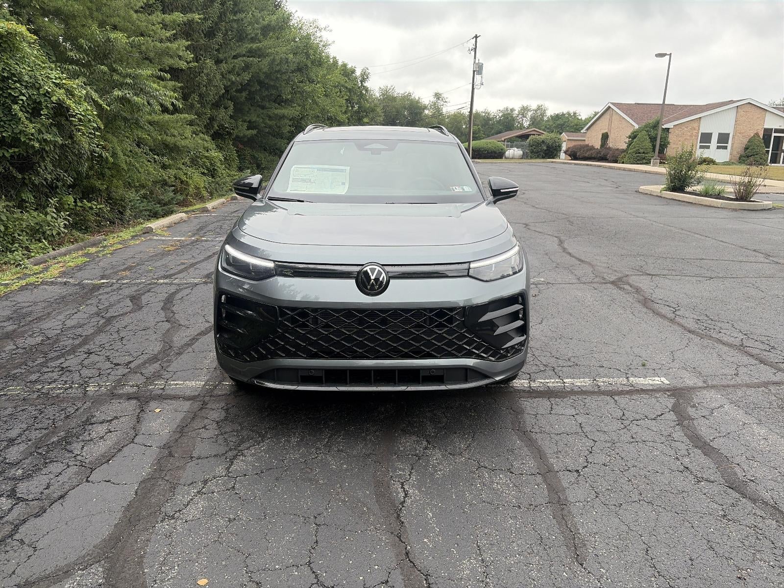2026 Volkswagen Tiguan SE R-Line Black 4MOTION