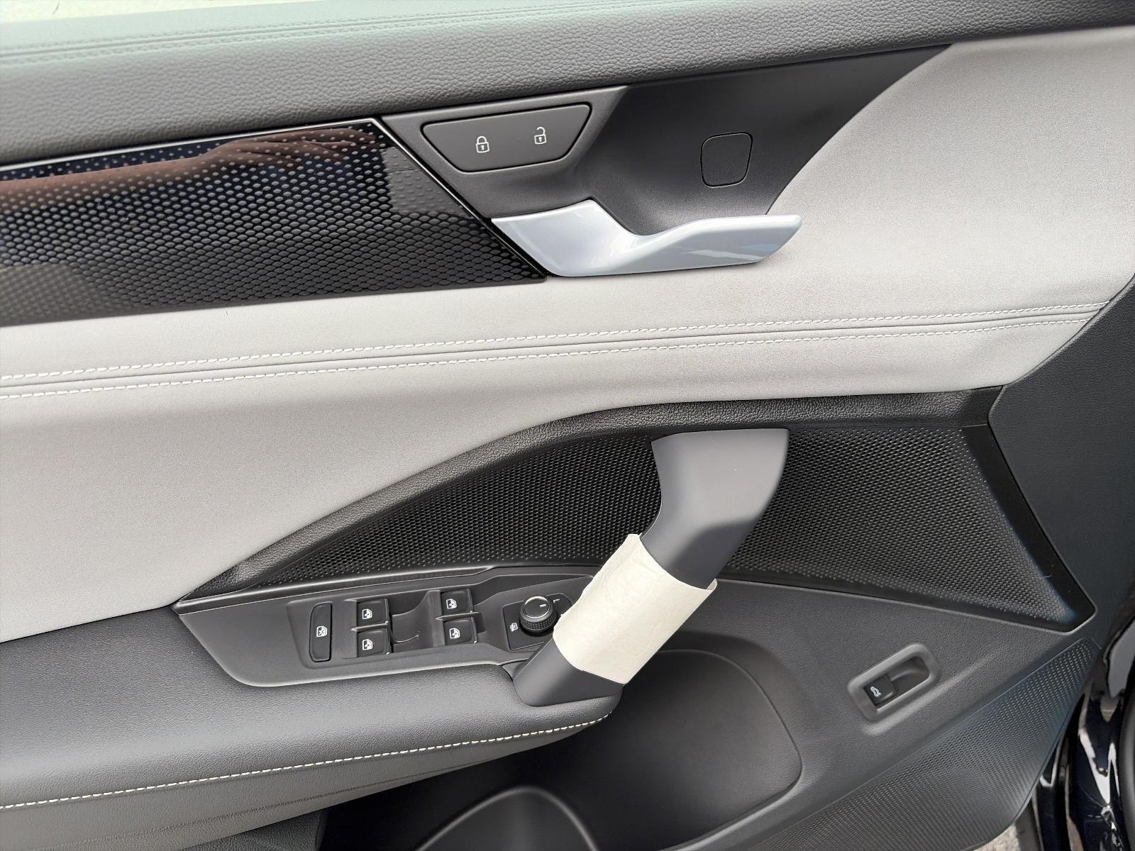 2026 Volkswagen Tiguan SE R-Line Black 4MOTION