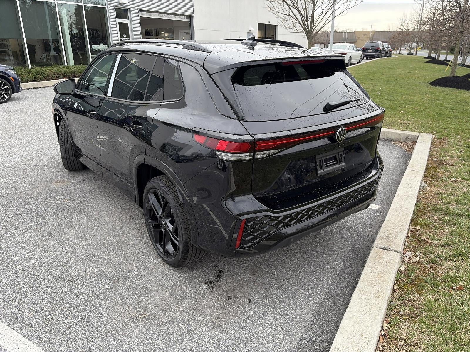 2026 Volkswagen Tiguan SE R-Line Black 4MOTION