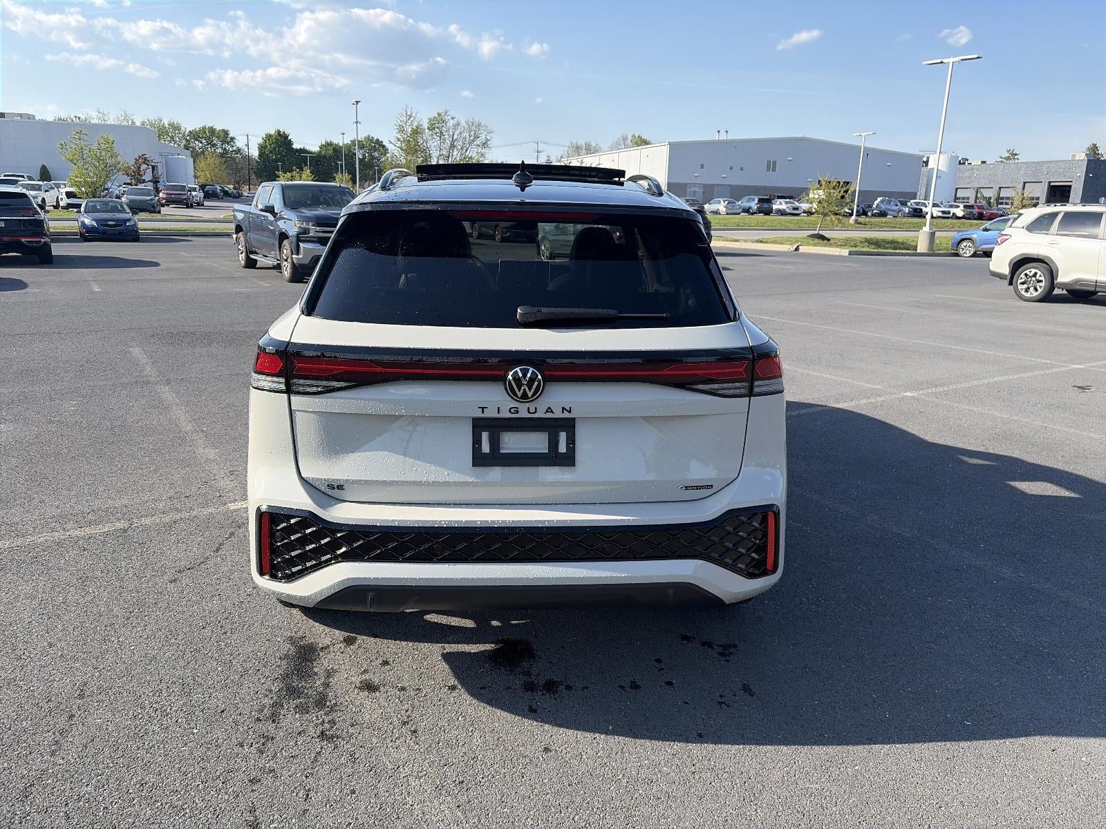 2026 Volkswagen Tiguan SE R-Line Black 4MOTION